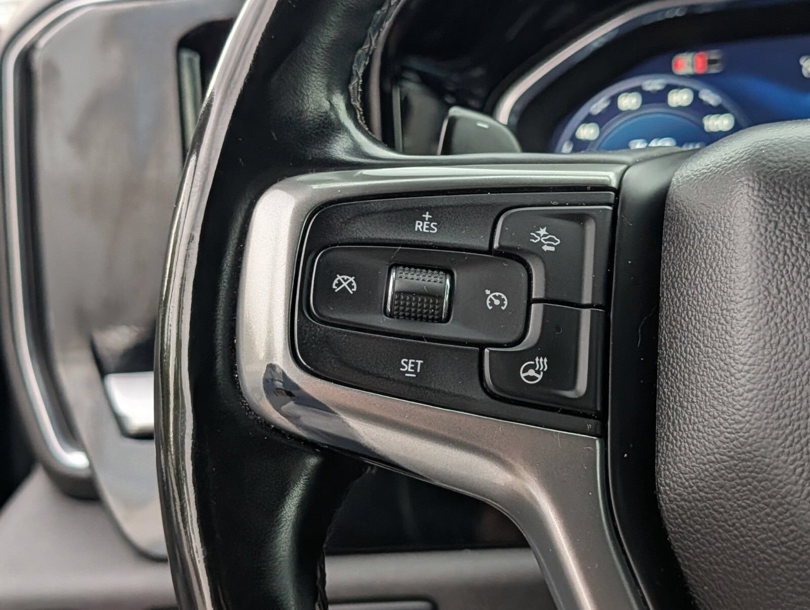 Used 2024 Chevrolet Silverado 1500 RST AWD/4WD image 38