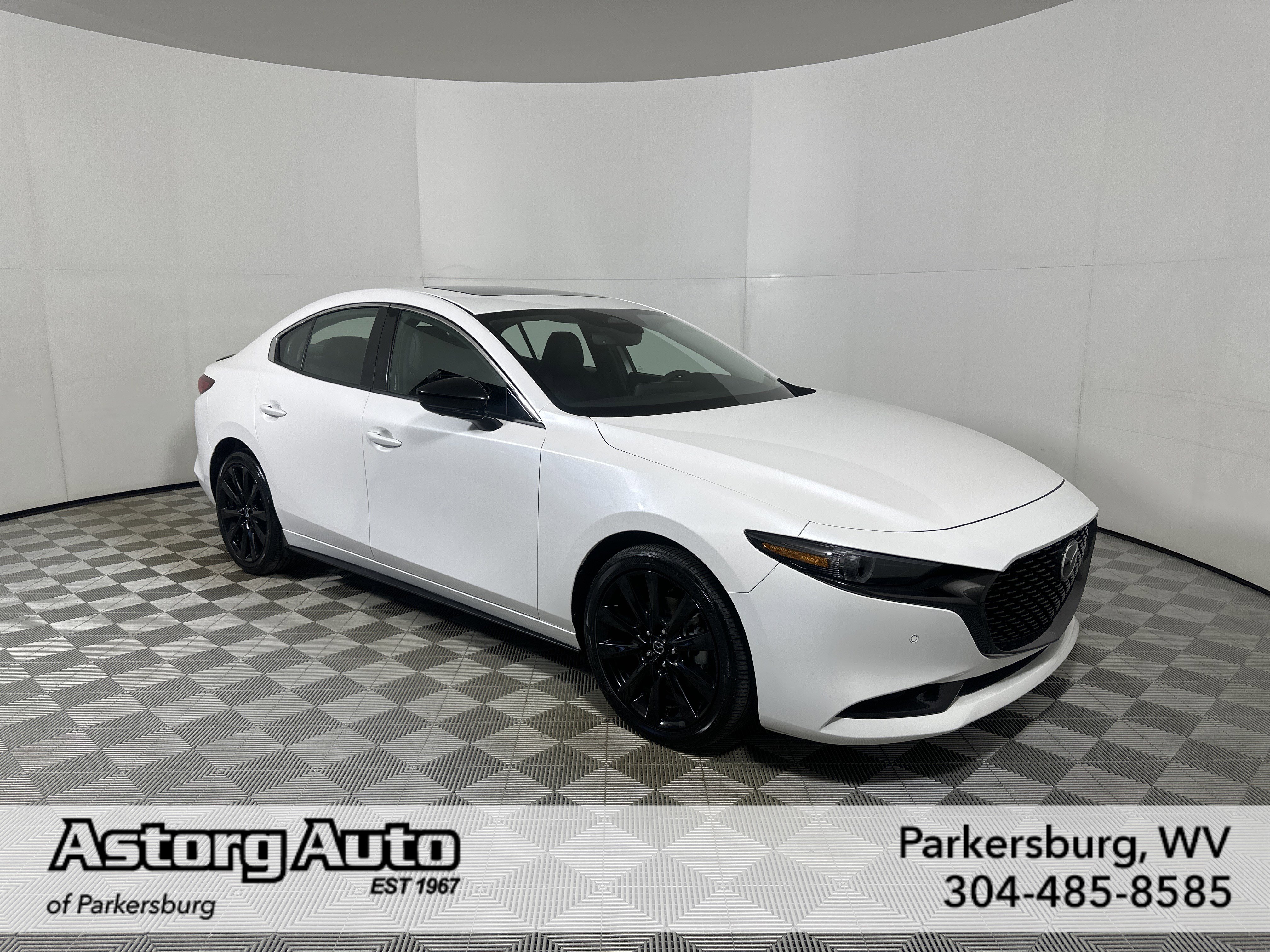 Certified 2025 MAZDA MAZDA3 2.5 Turbo Sedan w/Premium Plus image 1