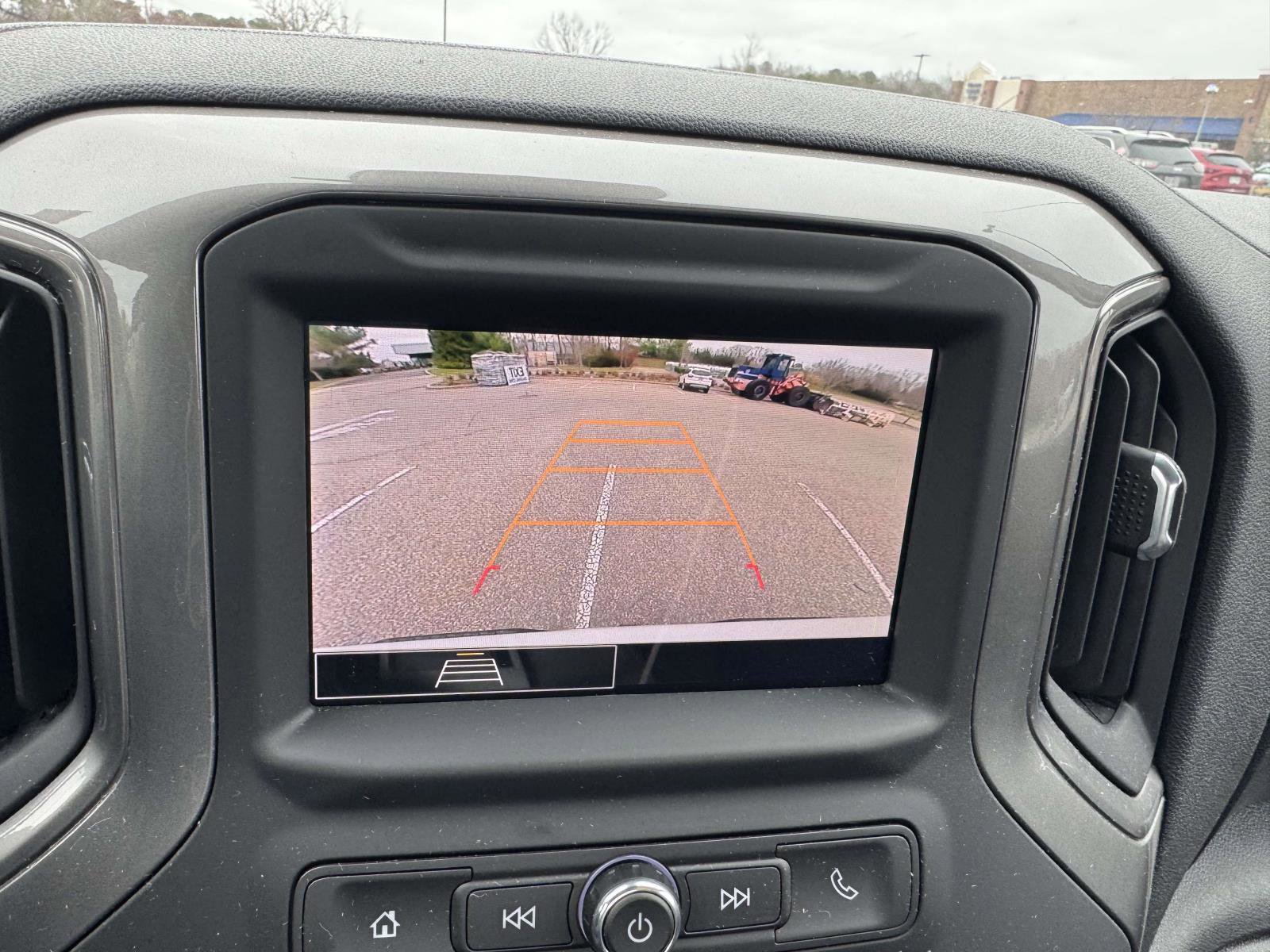 Used 2025 Chevrolet Silverado 1500 W/T image 28