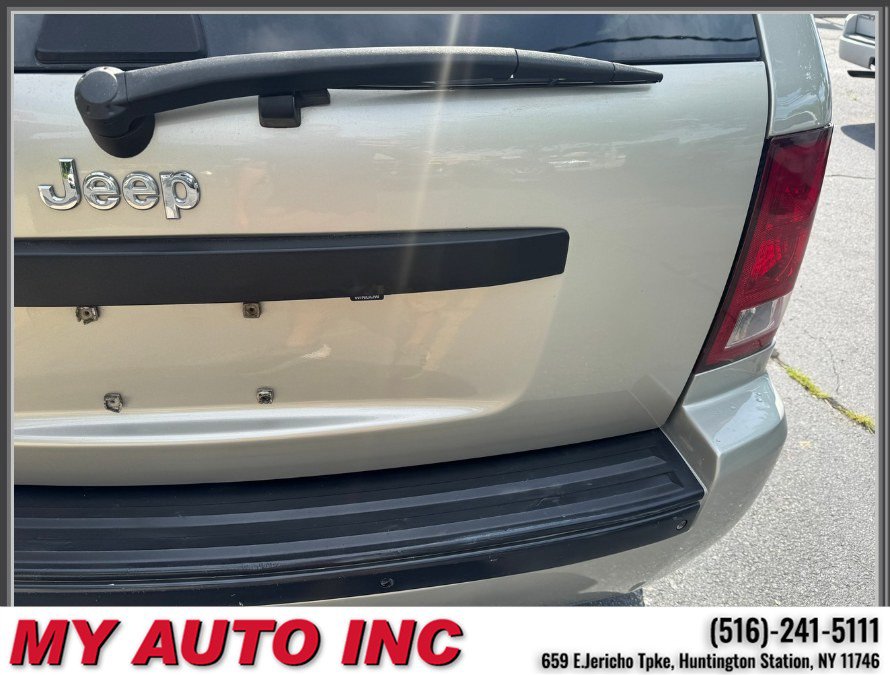 Used 2009 Jeep Grand Cherokee Laredo AWD/4WD image 35