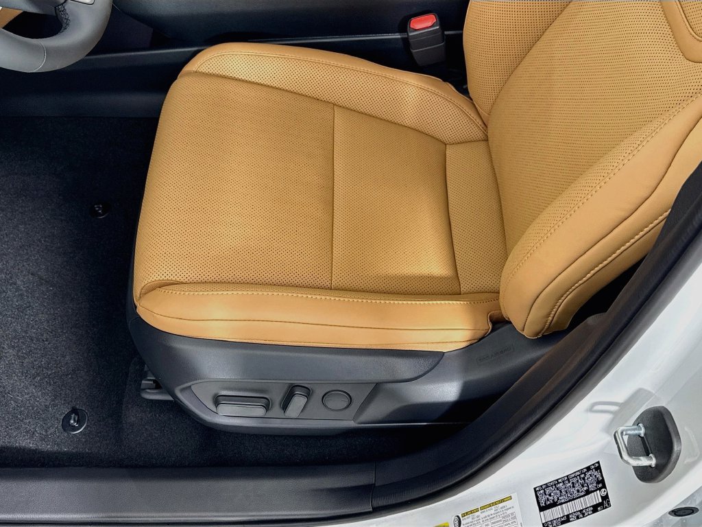 New 2026 Lexus ES 350h AWD w/ Cold Area Package image 21