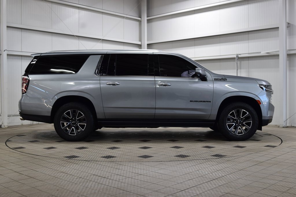 Used 2024 Chevrolet Suburban High Country image 9