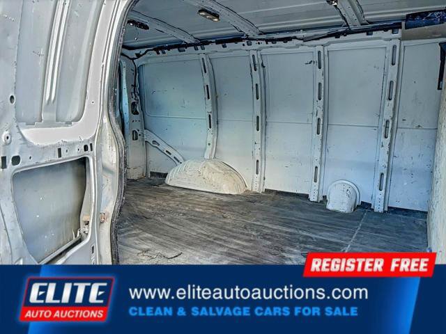 Used 2021 Chevrolet Express 2500 w/ Driver Convenience Package image 12