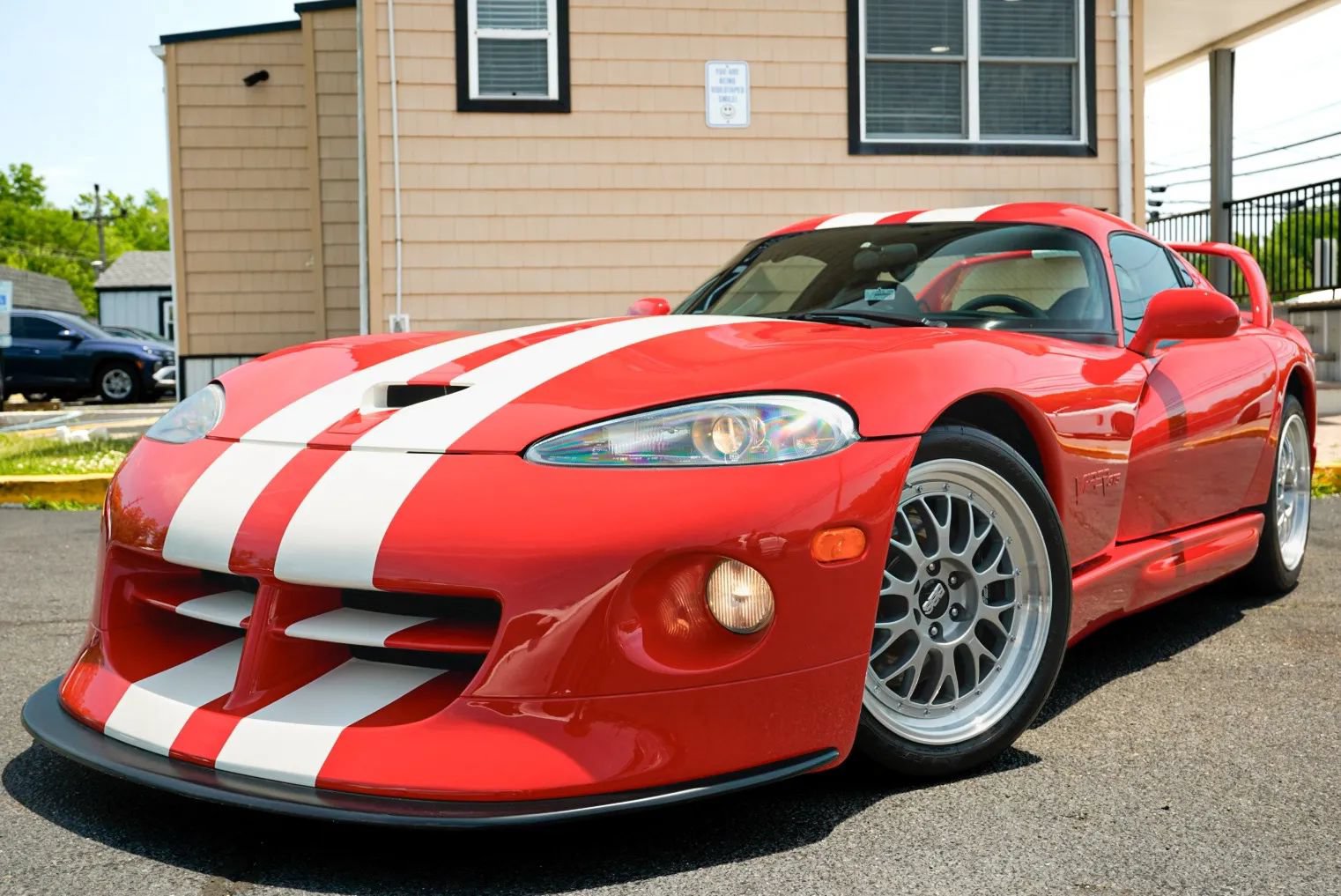 Used 2002 Dodge Viper GTS RWD image 9