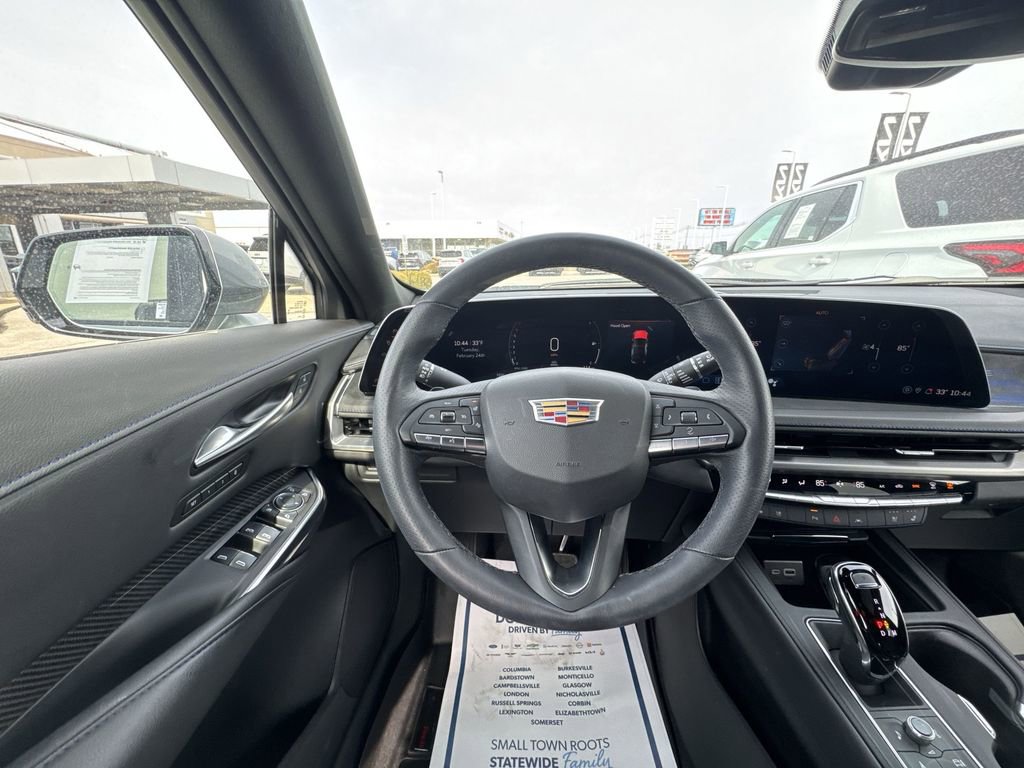 Used 2024 Cadillac XT4 Sport image 6