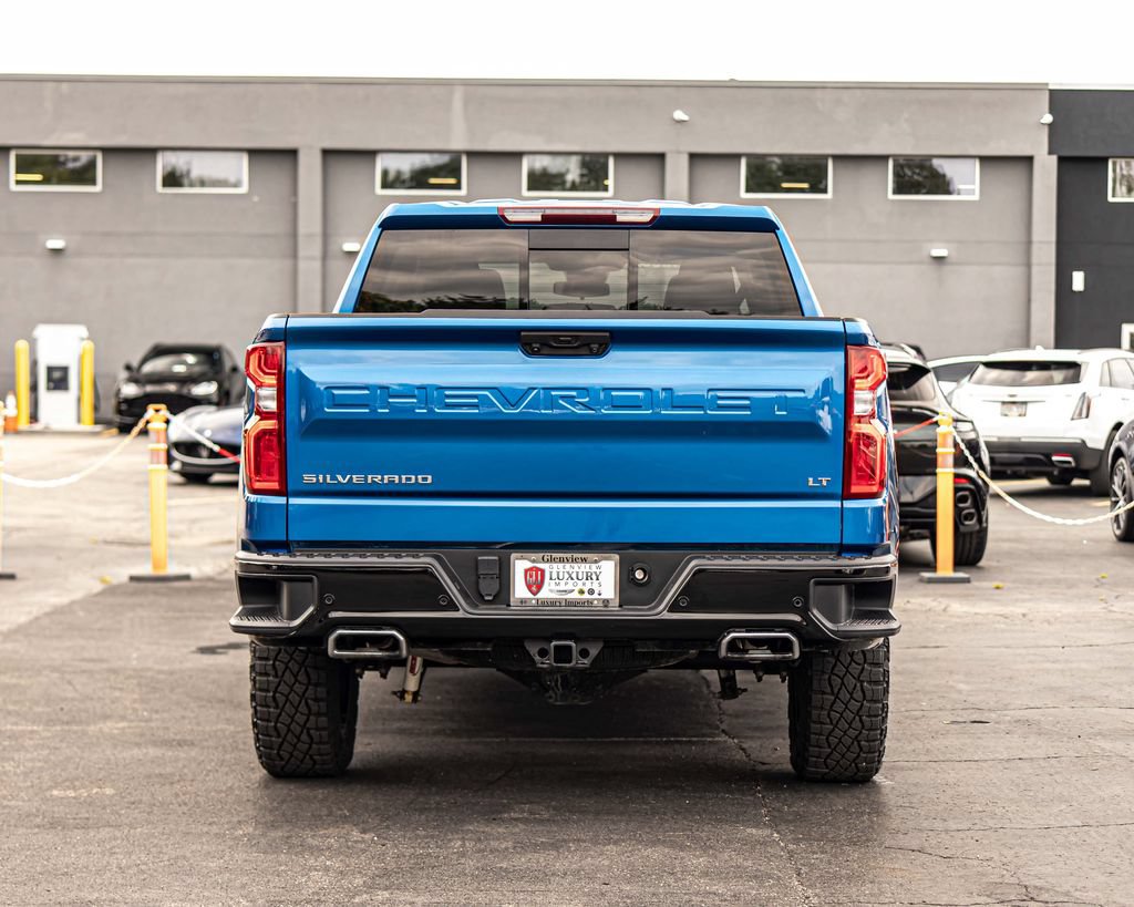 Used 2024 Chevrolet Silverado 1500 LT Trail Boss w/ LT Trail Boss Premium Package AWD/4WD image 12