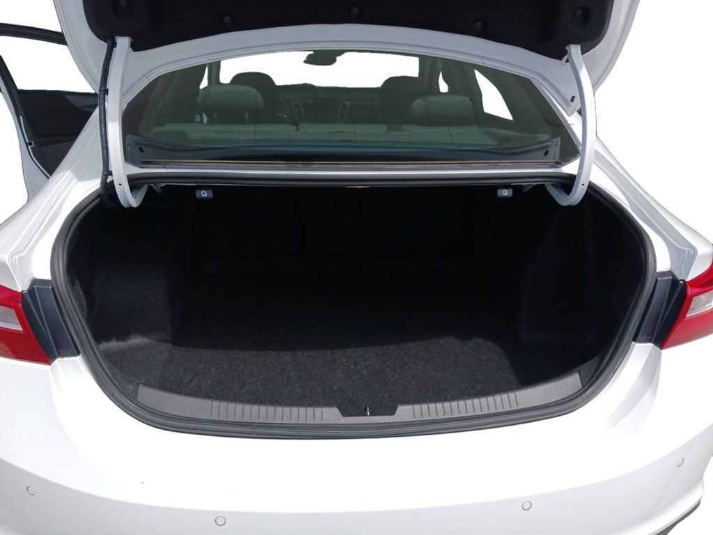 Used 2024 Chevrolet Malibu LT FWD image 13