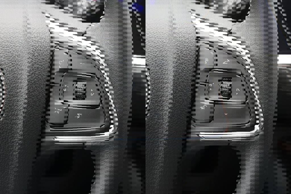 Used 2020 Buick Encore GX Select image 19