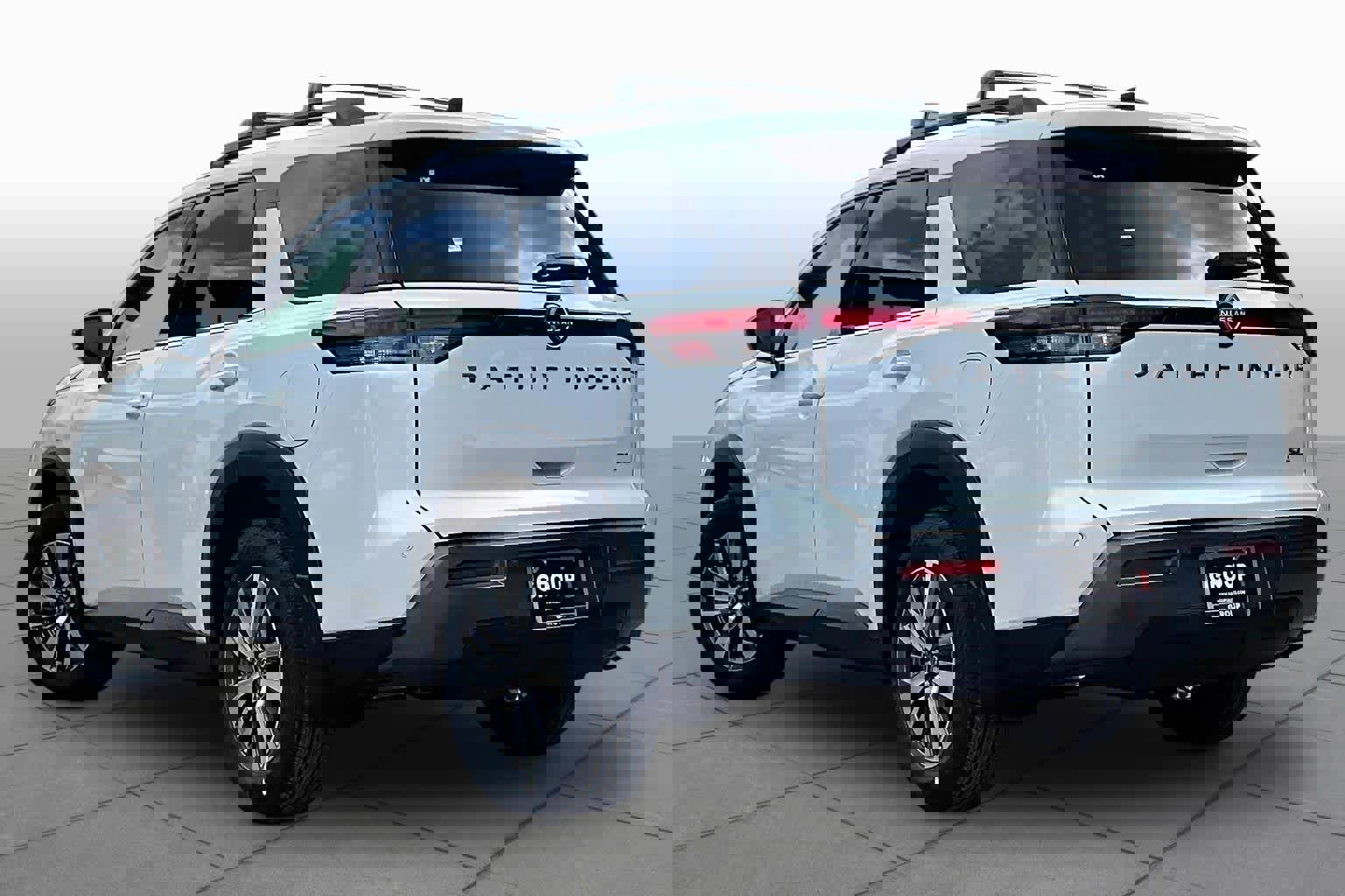 New 2026 Nissan Pathfinder SL image 7