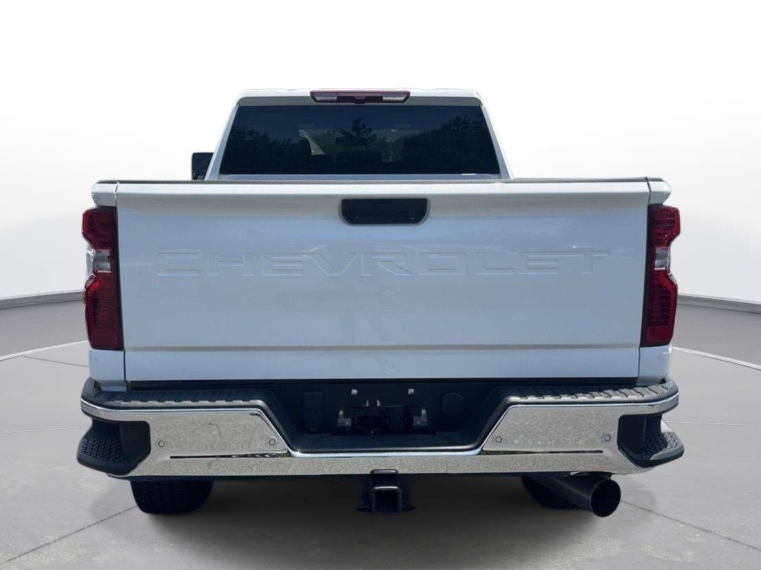 Used 2025 Chevrolet Silverado 3500 LT w/ Safety Package AWD/4WD image 7