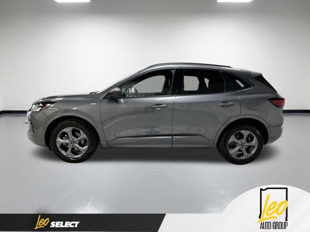 Used 2023 Ford Escape ST-Line w/ Tech Pack #1 AWD/4WD image 11