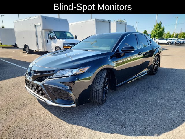 Used 2024 Toyota Camry XSE w/ Cold Weather Package FWD image 3