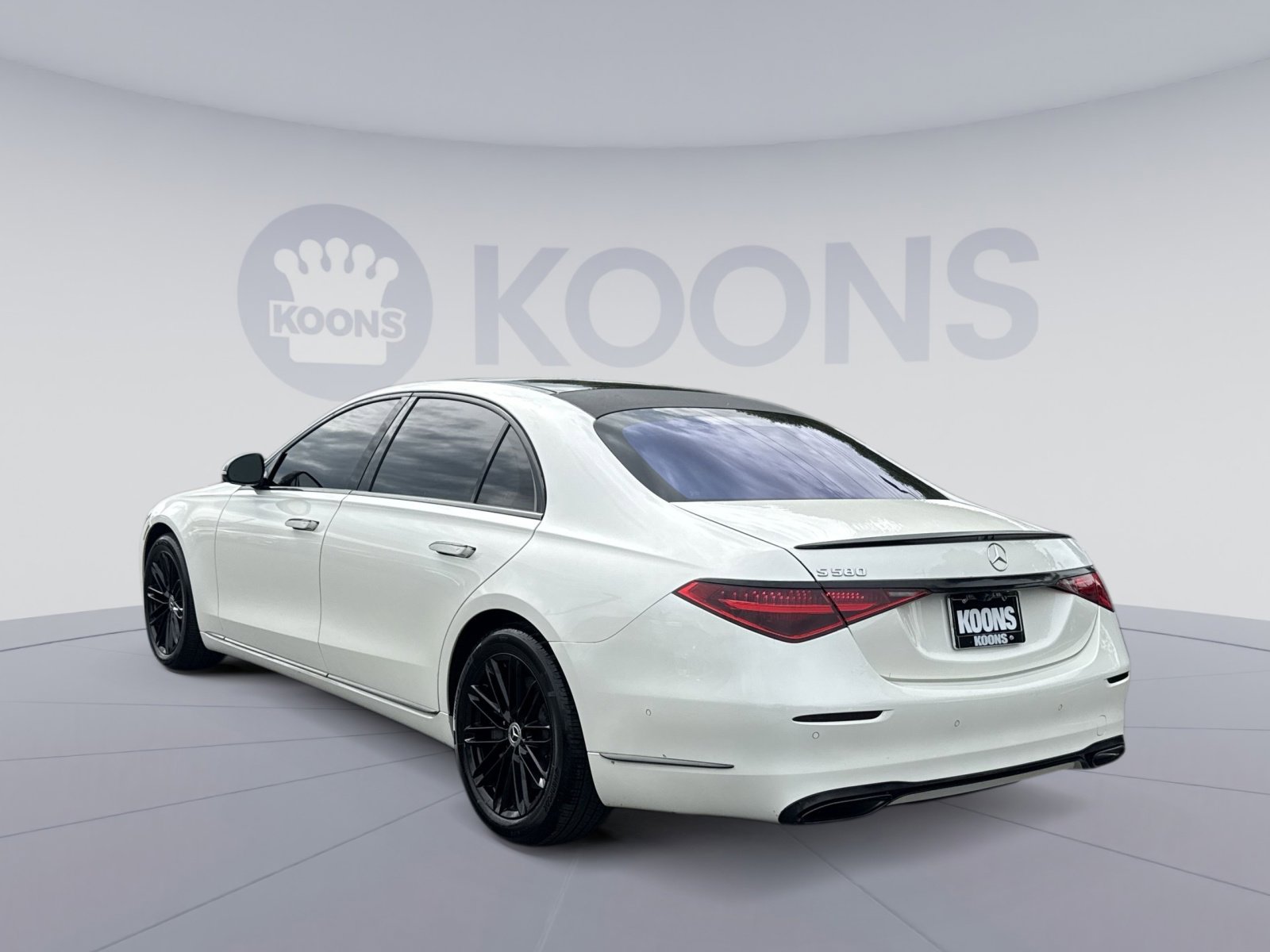Used 2021 Mercedes-Benz S 580 4MATIC Sedan image 4