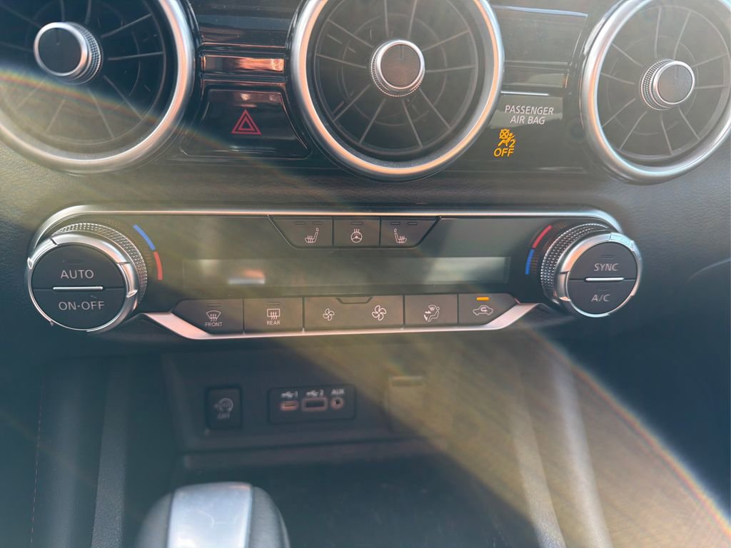 Used 2025 Nissan Sentra SR w/ SR Premium Package image 13