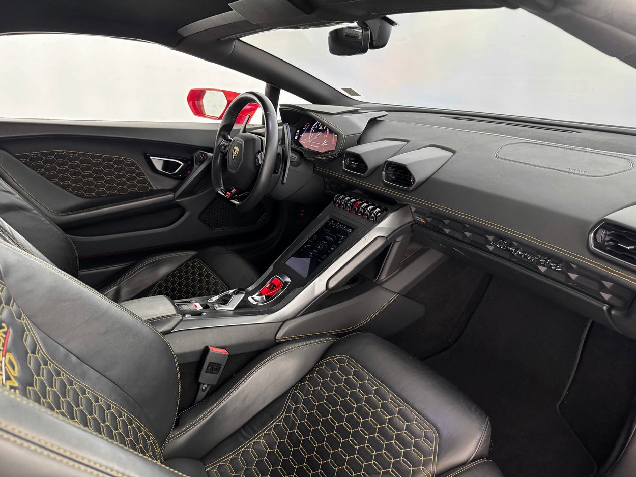 Used 2023 Lamborghini Huracan EVO image 27