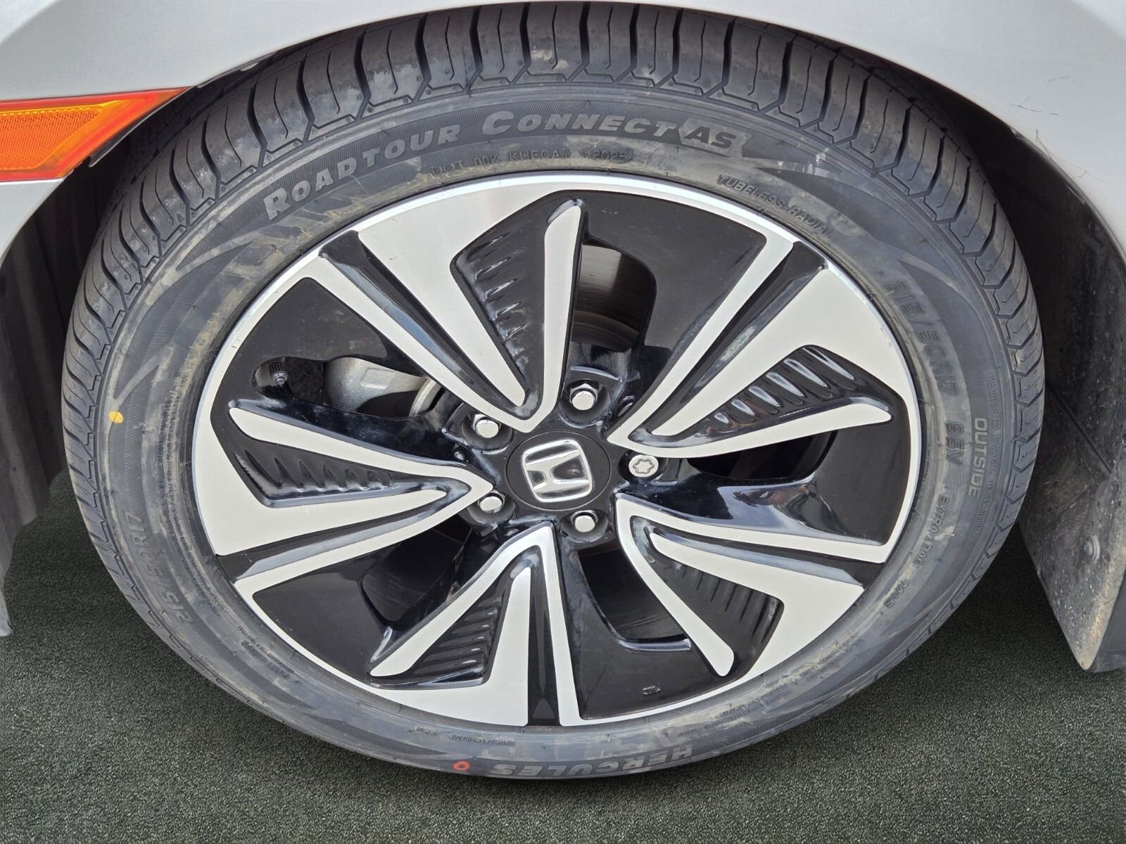 Used 2016 Honda Civic EX-T image 5