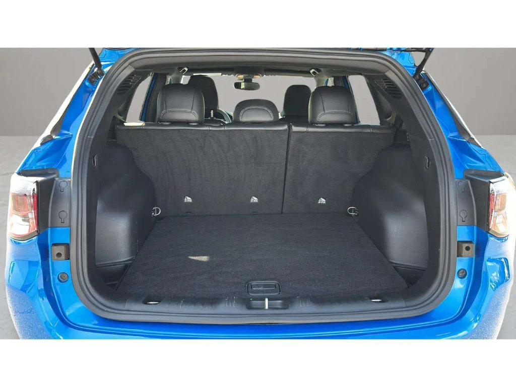 Used 2025 Jeep Compass Limited AWD/4WD image 9