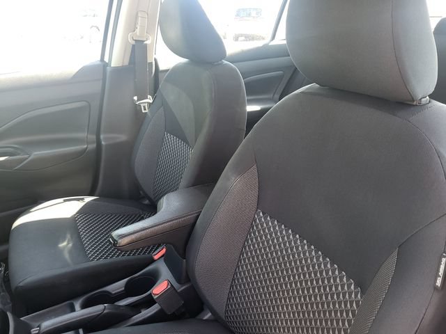 Used 2020 Nissan Versa S FWD image 17
