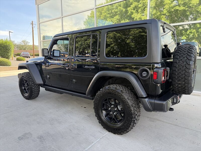 Used 2026 Jeep Wrangler Unlimited Sport AWD/4WD image 3