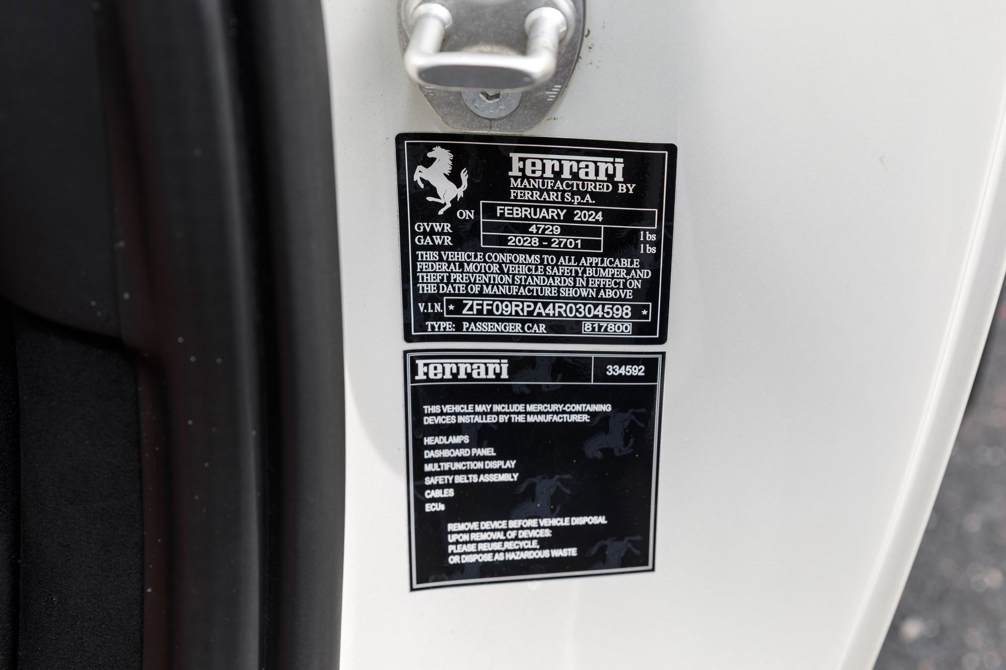 Used 2024 Ferrari Roma Spider RWD image 31