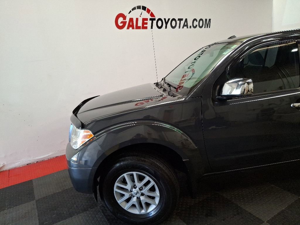 Used 2014 Nissan Frontier SV AWD/4WD image 5