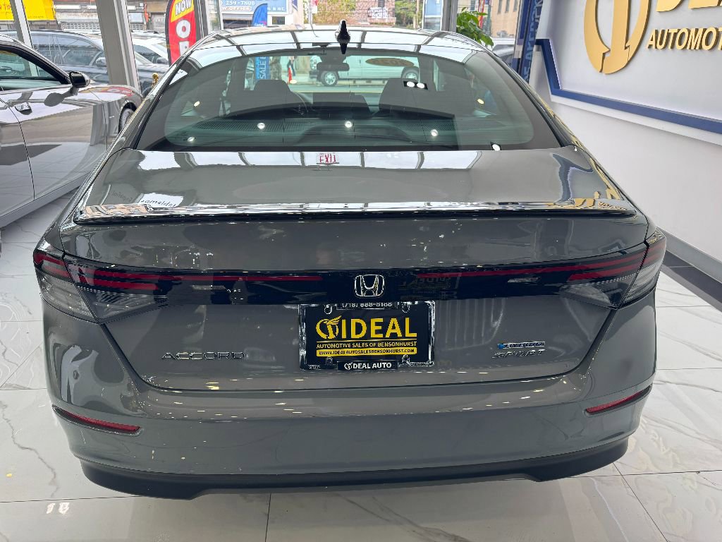 Used 2025 Honda Accord Sport image 5