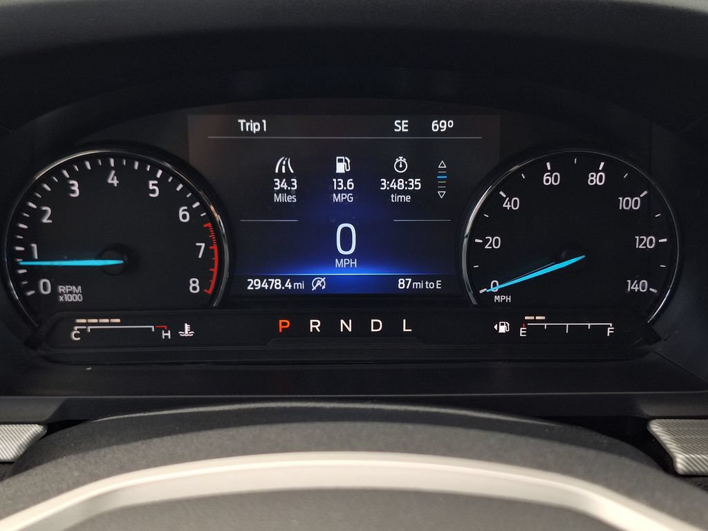 Used 2021 Ford Explorer XLT w/ Equipment Group 202A AWD/4WD image 19