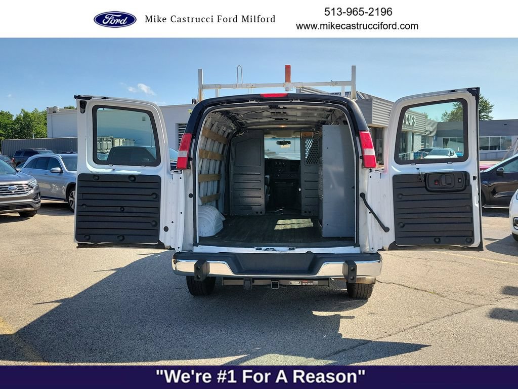 Used 2017 GMC Savana 2500 RWD image 10