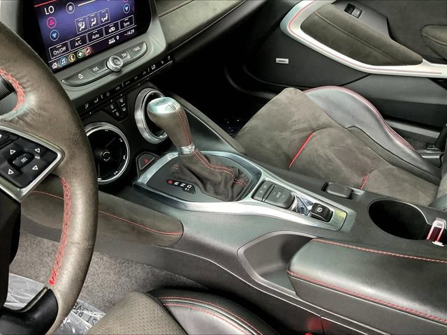 Used 2019 Chevrolet Camaro ZL1 RWD image 19
