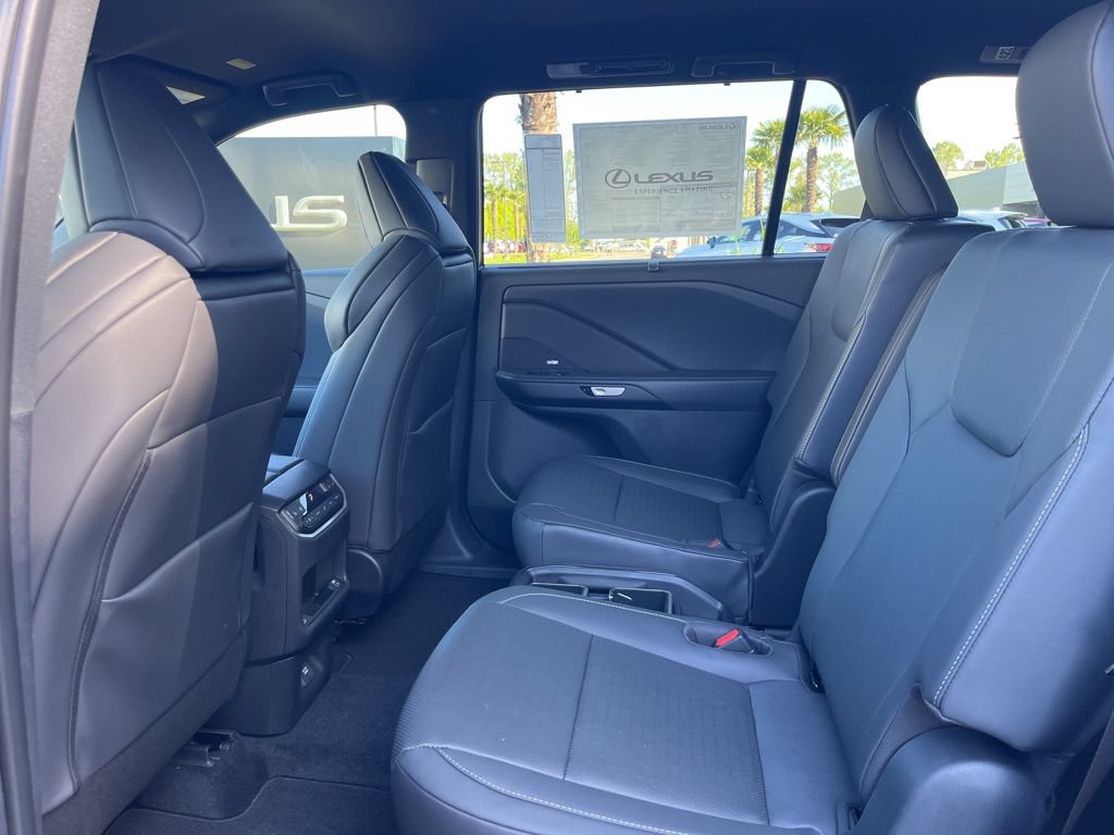 New 2026 Lexus TX 500h AWD image 5