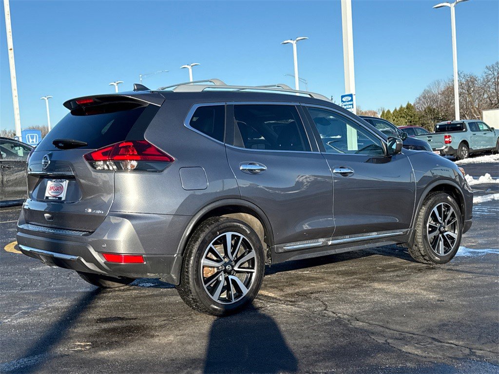 Used 2019 Nissan Rogue SL w/ Premium Package image 9