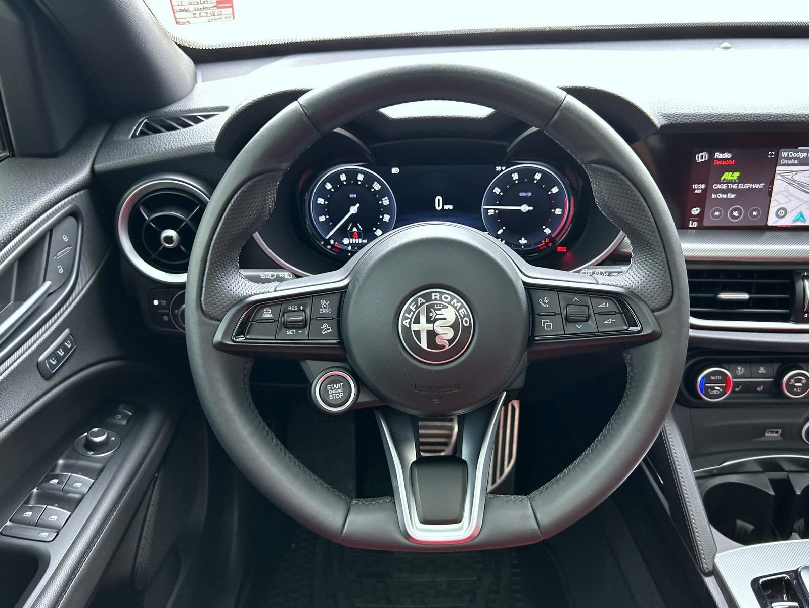 Used 2024 Alfa Romeo Stelvio Ti w/ Performance Driving Package image 11