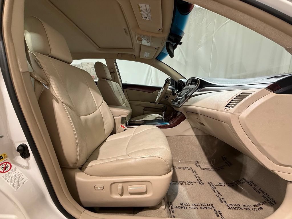 Used 2012 Toyota Avalon Limited FWD image 22