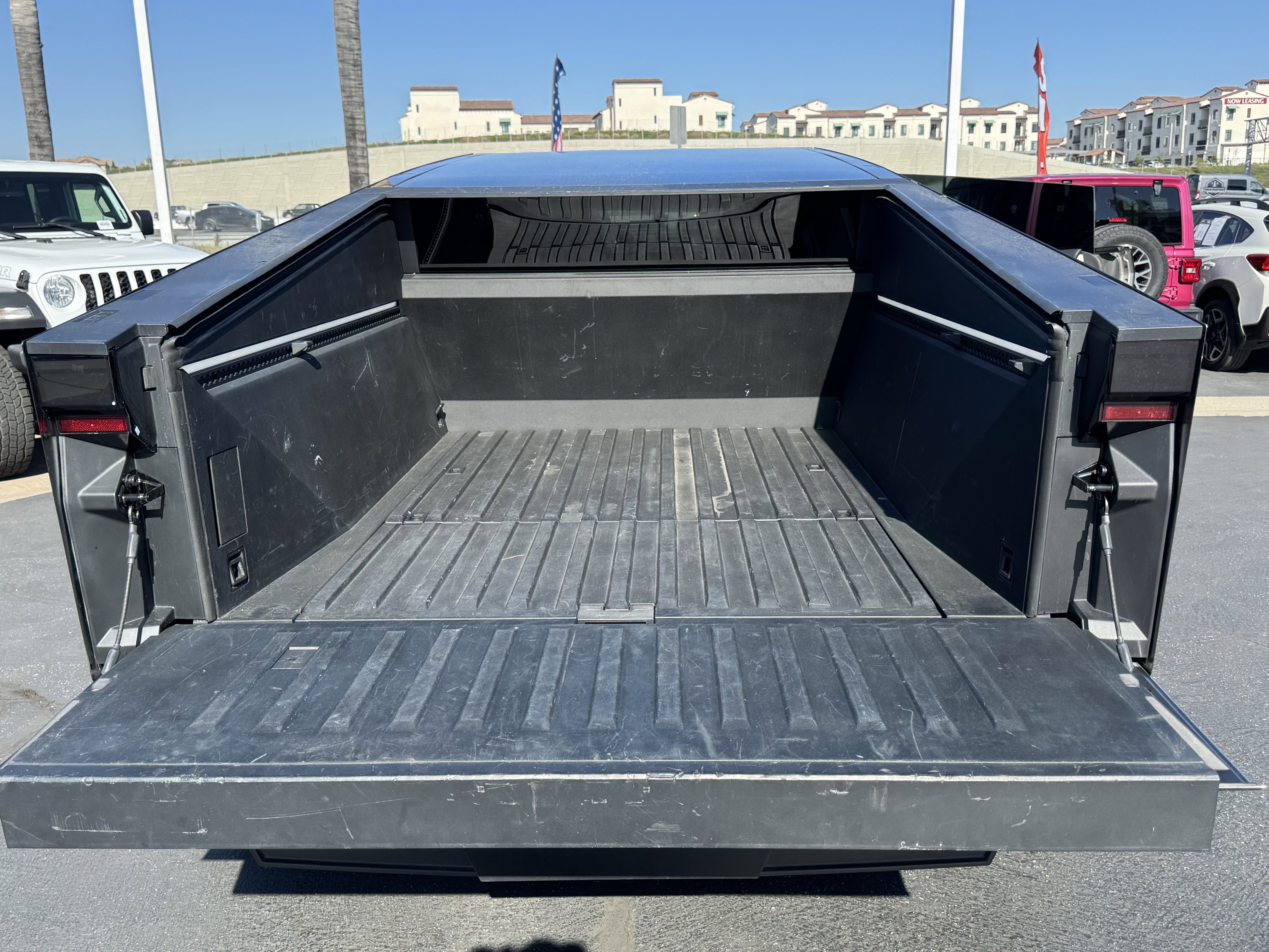 Used 2024 Tesla Cybertruck Cyberbeast image 37