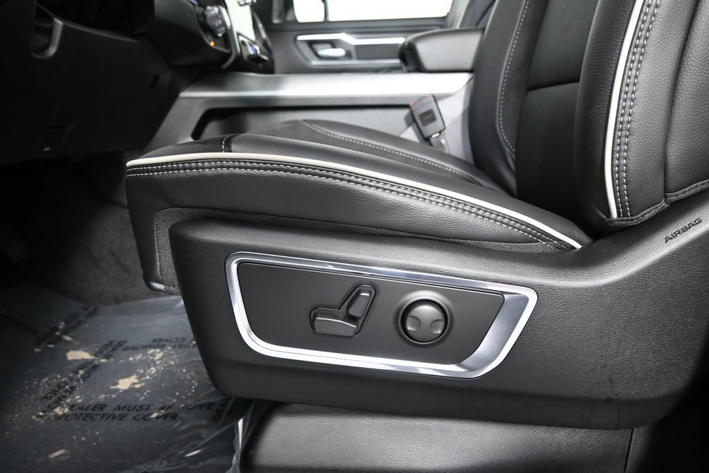 Used 2026 RAM 1500 Laramie AWD/4WD image 22