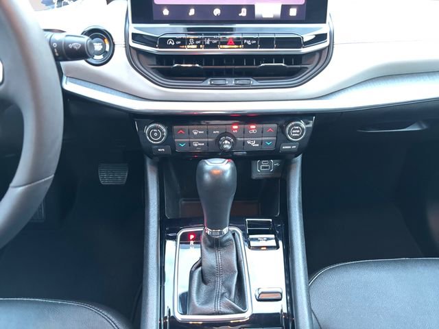 Used 2023 Jeep Compass Limited AWD/4WD image 11