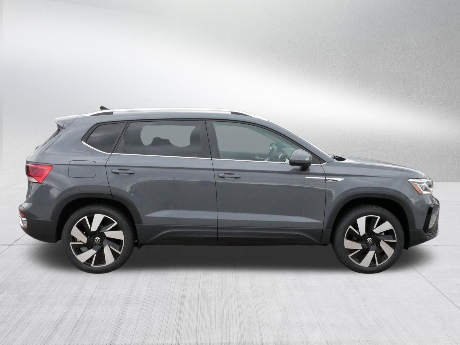 Certified 2024 Volkswagen Taos SEL AWD/4WD image 8