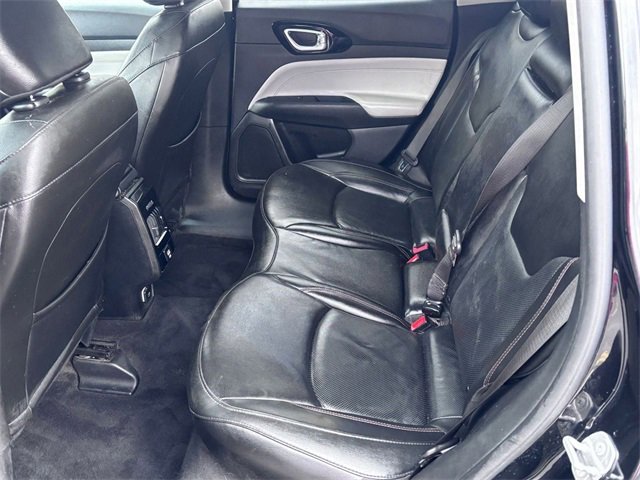 Certified 2022 Jeep Compass Limited image 39