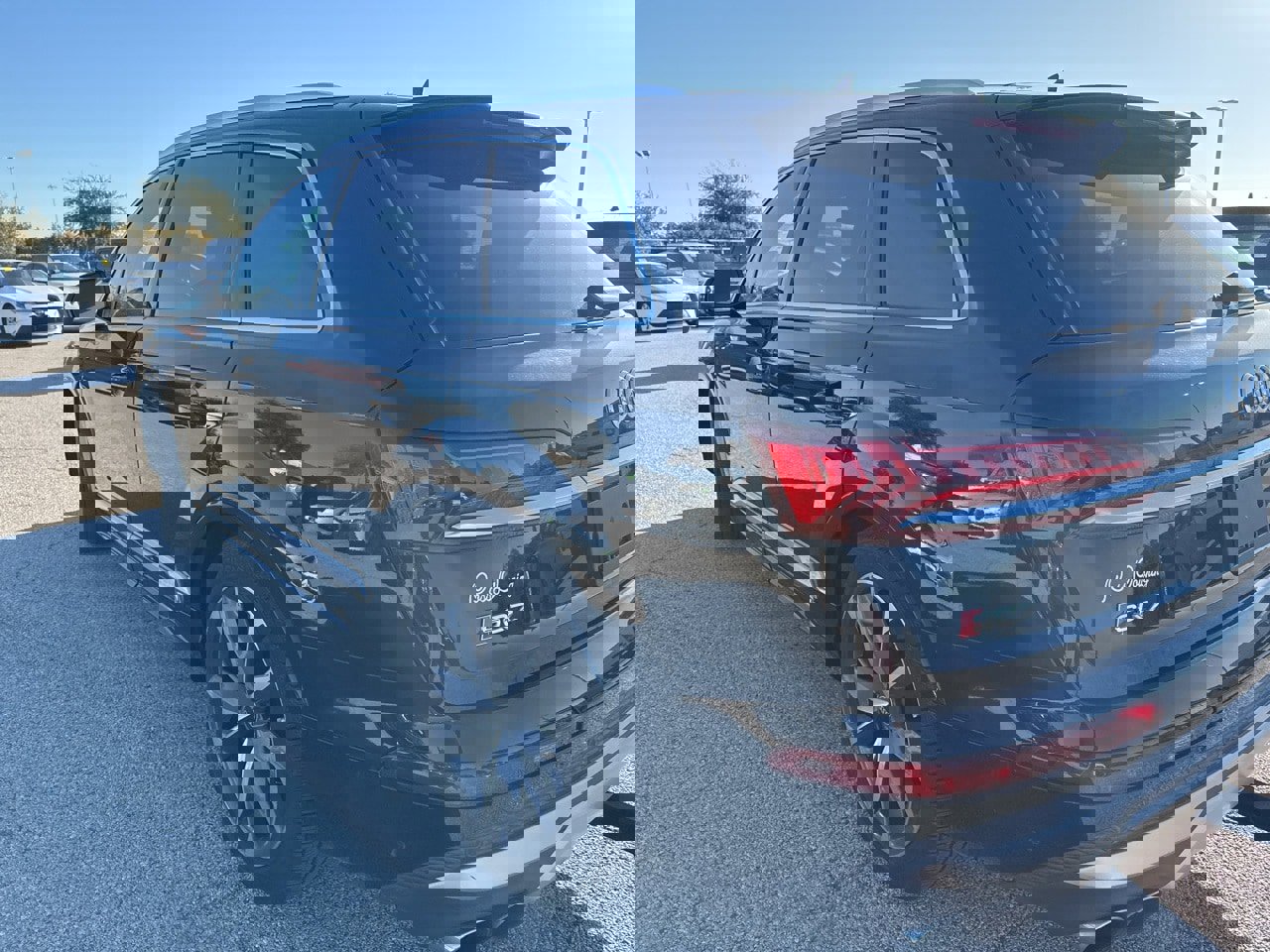 Used 2022 Audi SQ7 Prestige w/ Prestige Package image 7