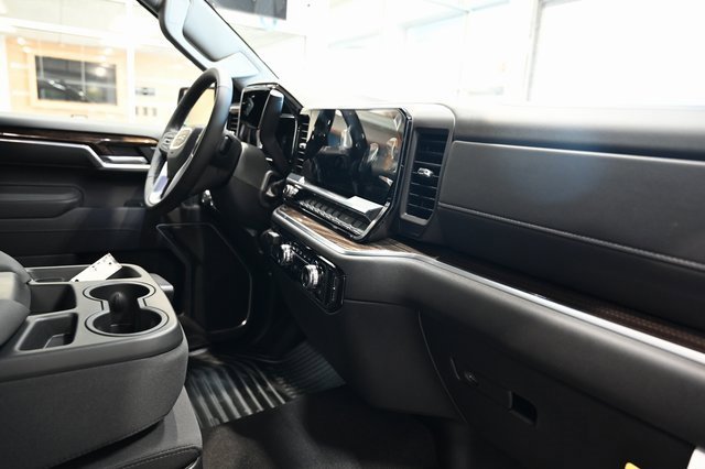 New 2026 GMC Sierra 1500 Elevation image 14