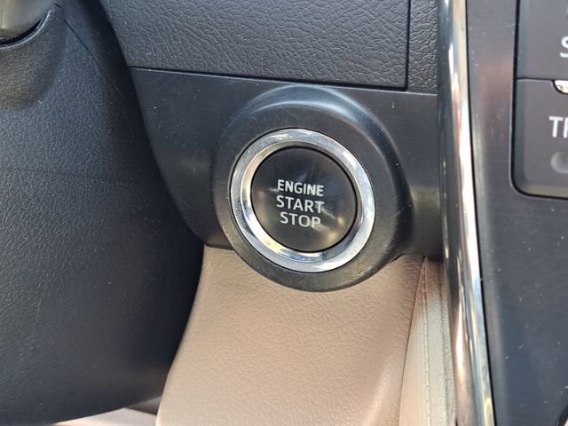Used 2013 Toyota Camry XLE w/ Leather Pkg FWD image 14