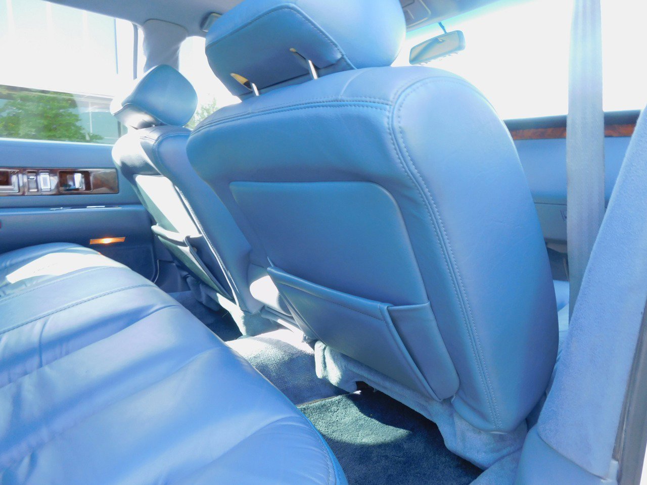 Used 1995 Cadillac Fleetwood Brougham image 27