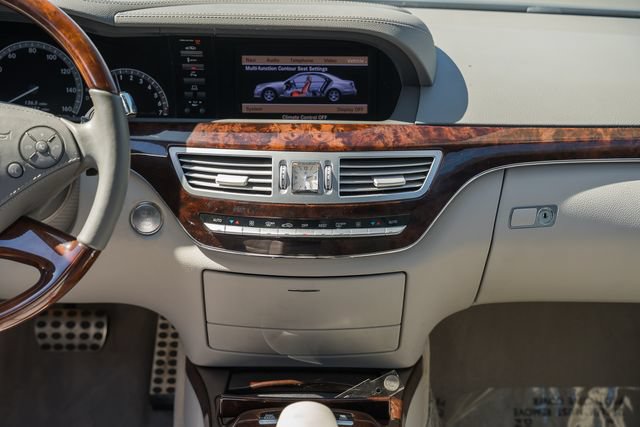 Used 2011 Mercedes-Benz S 550 image 23