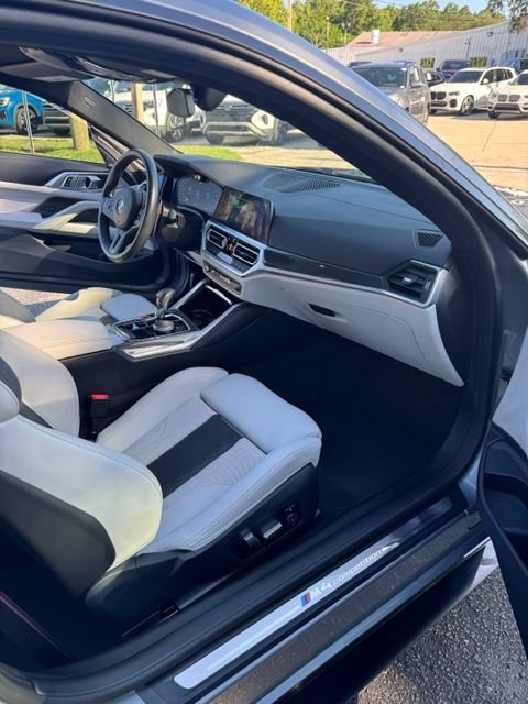 Used 2022 BMW M4 Competition w/ Executive Package RWD image 16