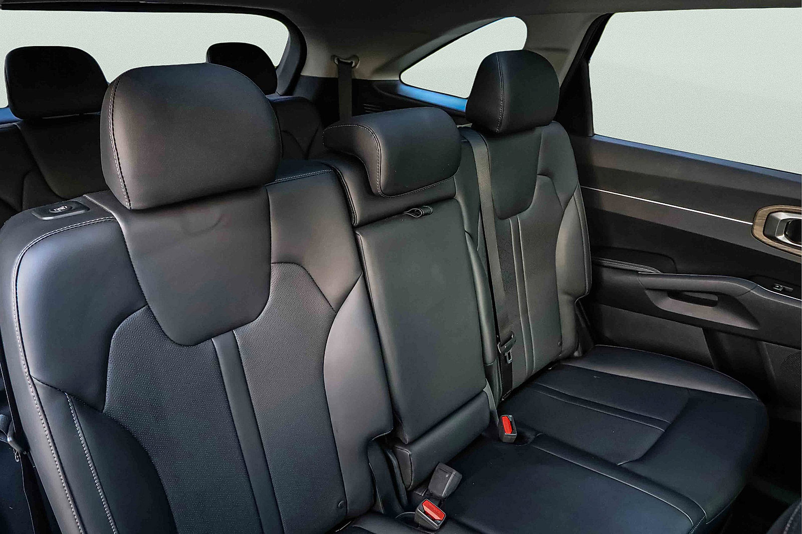 Certified 2023 Kia Sorento S w/ Panoramic Sunroof Package AWD/4WD image 24