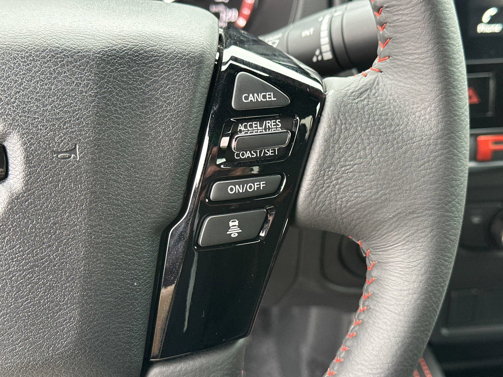 New 2025 Nissan Frontier PRO-4X AWD/4WD image 26