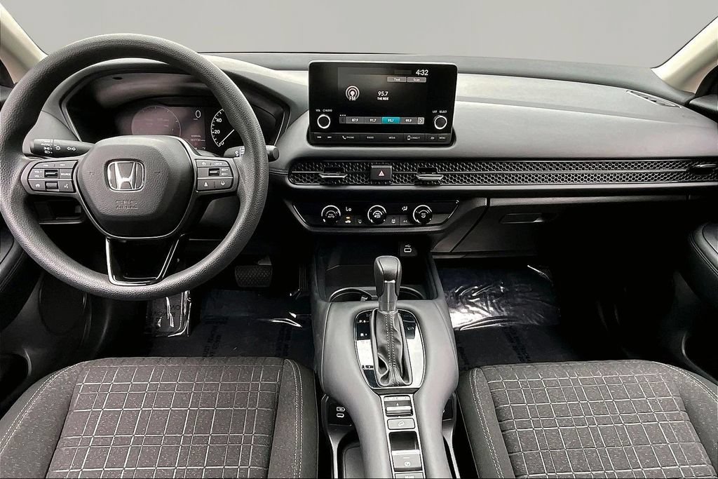 Certified 2024 Honda HR-V LX image 7
