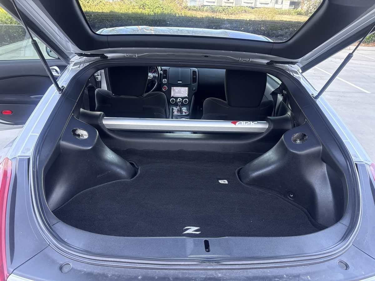 Used 2013 Nissan 370Z Coupe RWD image 12