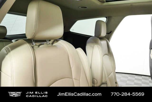 Used 2018 Buick Enclave Premium w/ Experience Buick Package FWD image 21