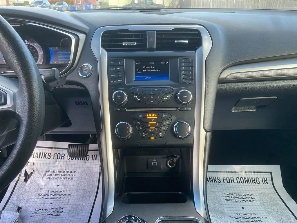 Used 2018 Ford Fusion S image 20